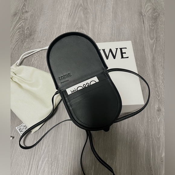 Super cute Loewe Small heel pouch！ - Picture 2 of 3